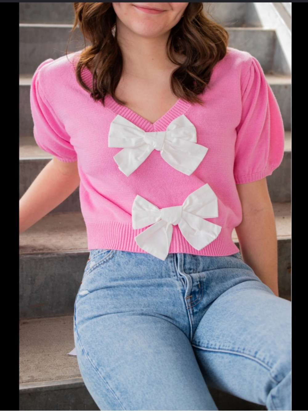 NWOT, Lavalon, Pink V-Neck white Bow short sleeve Sweater Top, Small